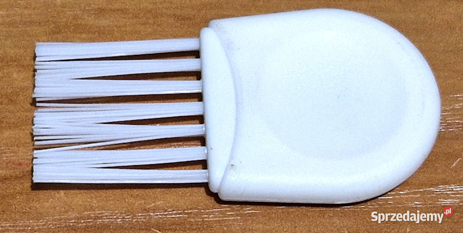 Biała szczoteczka do maszynki do strzyżenia AGD drobne Wieluń