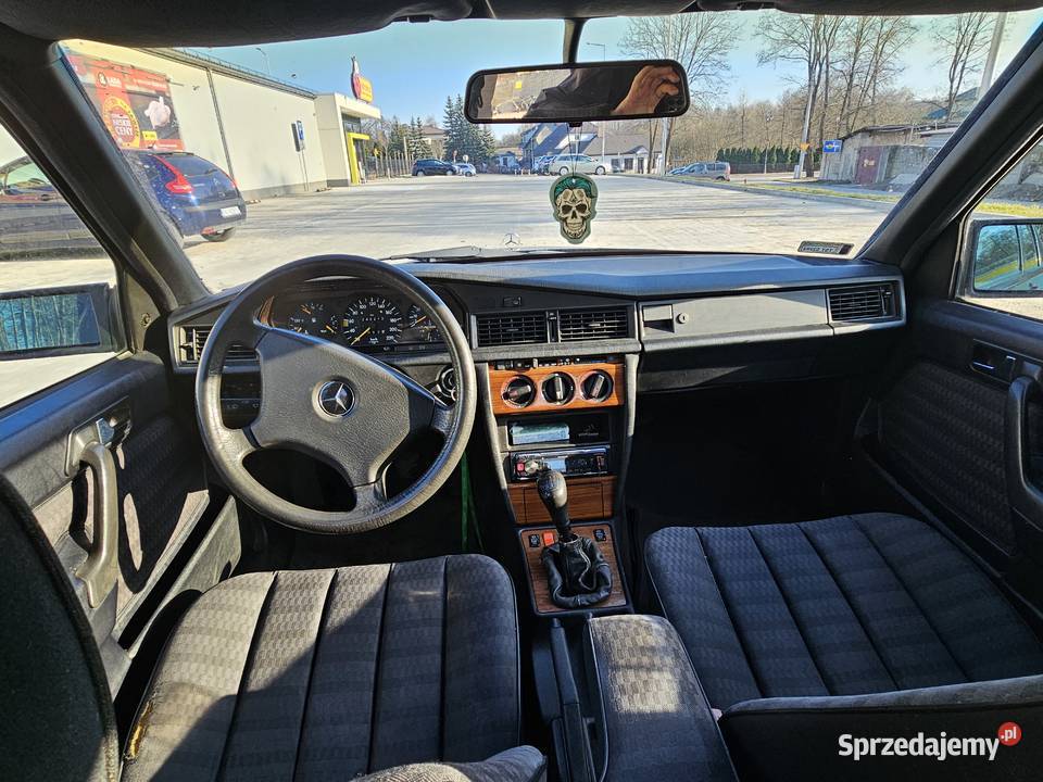 Mercedes 190 4/5 Wąchock