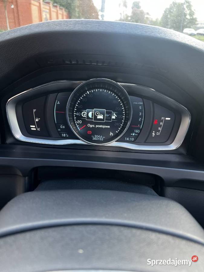 Volvo V60 D5 AWD RDesign Webasto szyberdach Warszawa