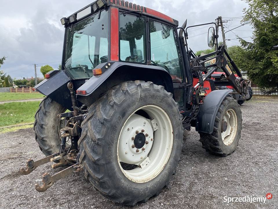 Valtra 6400 ładowacz Stoll Biała