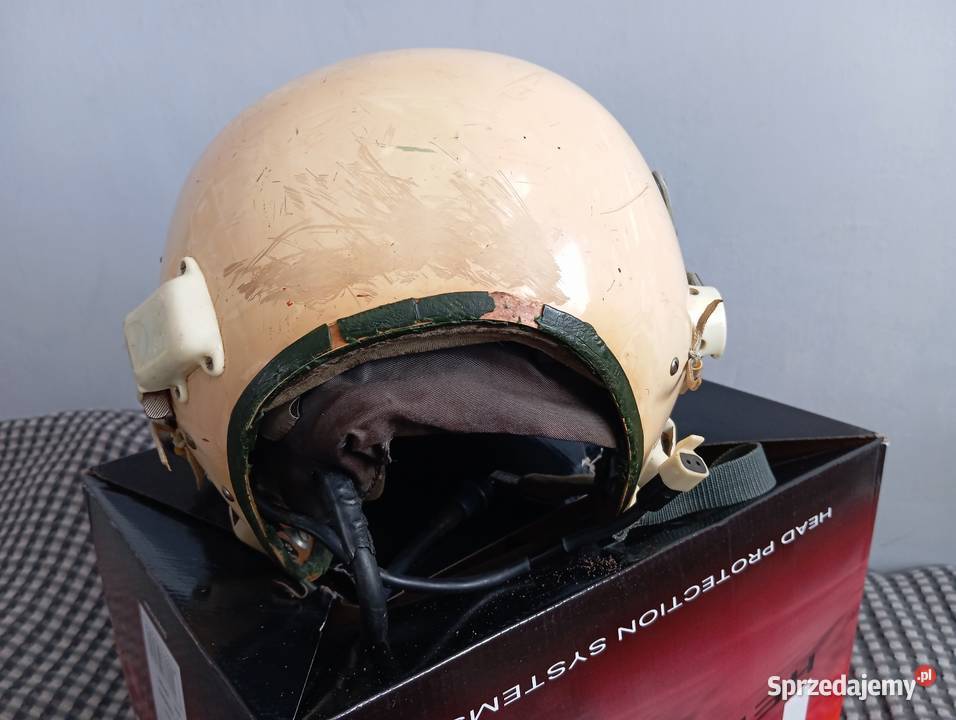 Hełm lotniczy Zsh5 z maską tlenową 34 mig21 Gdańsk