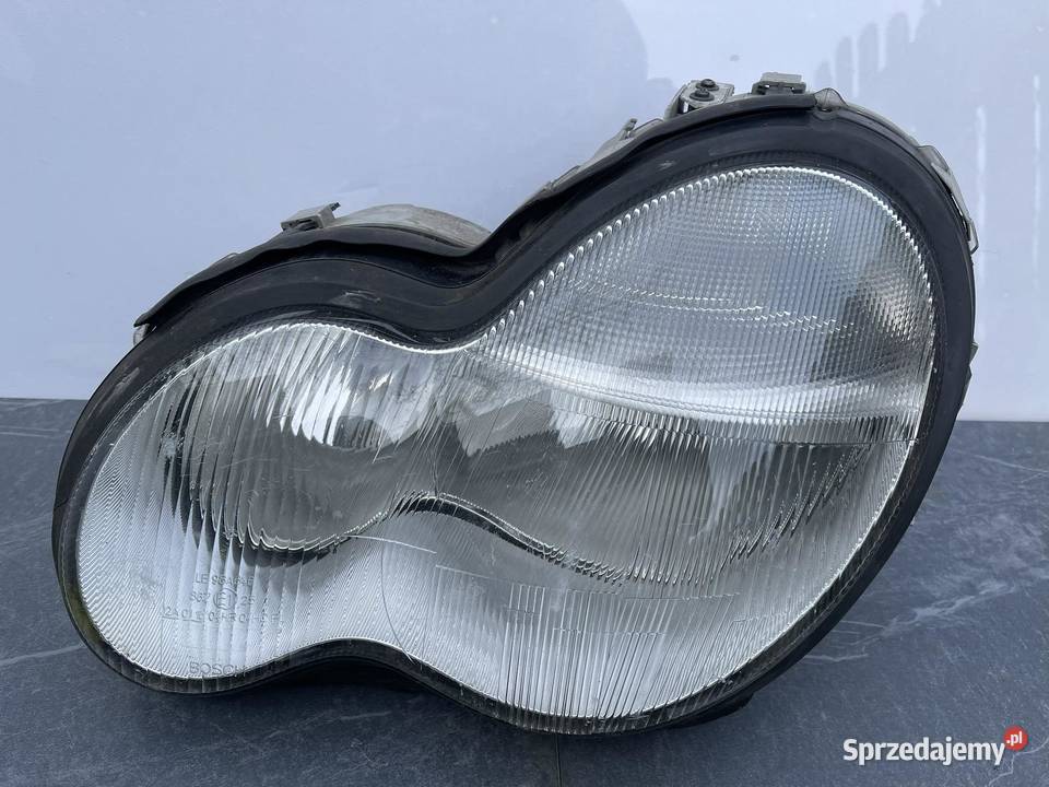 MERCEDES CKLASA W203 LEWA LAMPA PRZÓD