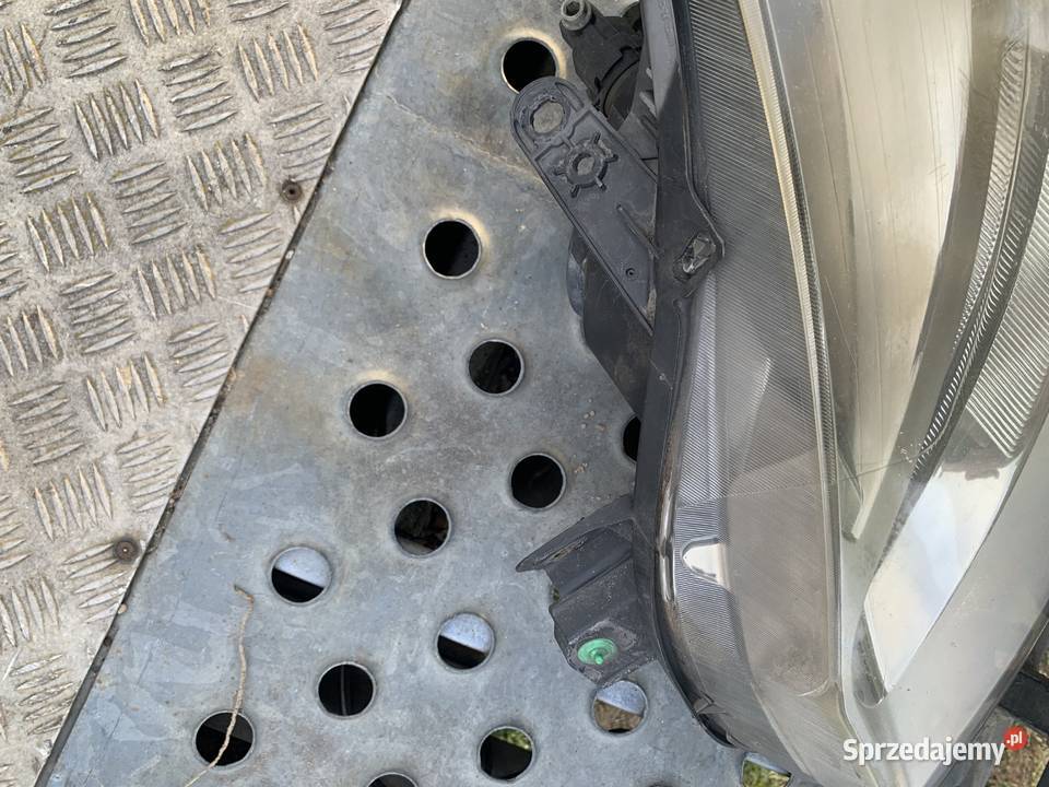 Reflektor Renault Clio 3 lewy osobowe Puławy