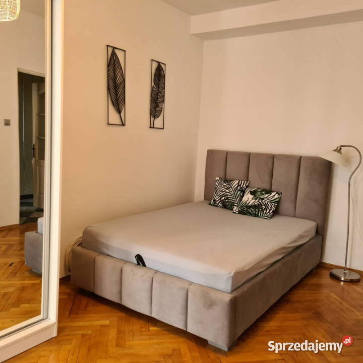 Bezpośrednio 3 pokoje 67 m2 Hoża 2931 4500 PLN Warszawa sprzedam
