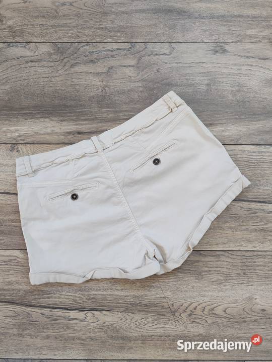 Beżowe spodnie szorty Cargo Bershka Nowe Jasło
