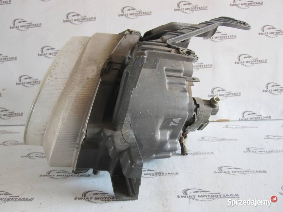 NISSAN JUKE I F15 13r lampa prawa przód HCR660 Kielce