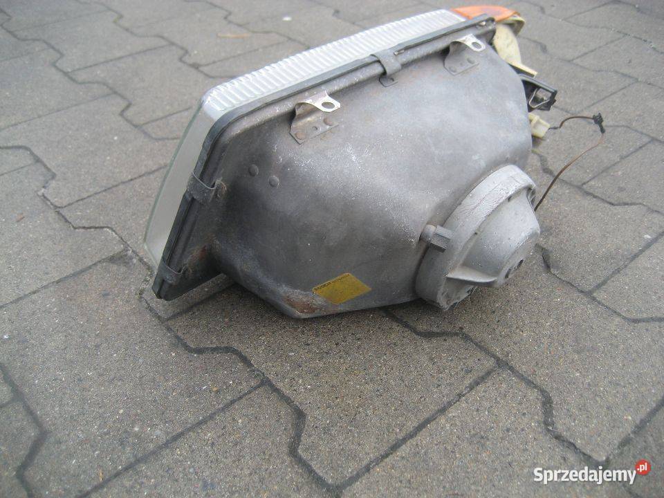 opel rekord record E 7786r lampa przód prawa