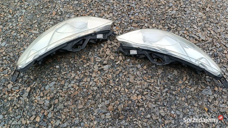 Lampa prawa przód przednia peugeot 407 prawe Radłów