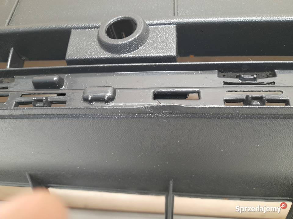 VW TOUAREG III SPOILER DOKŁADKA KRATKA ZDERZAKA osobowe