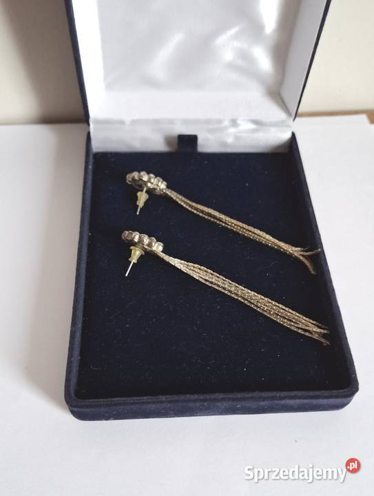 Klasyczne kolczyki wieczorowe