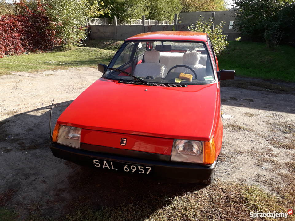 Czerwona garażowana Tavria na chodzie rocznik 93 Poddębice