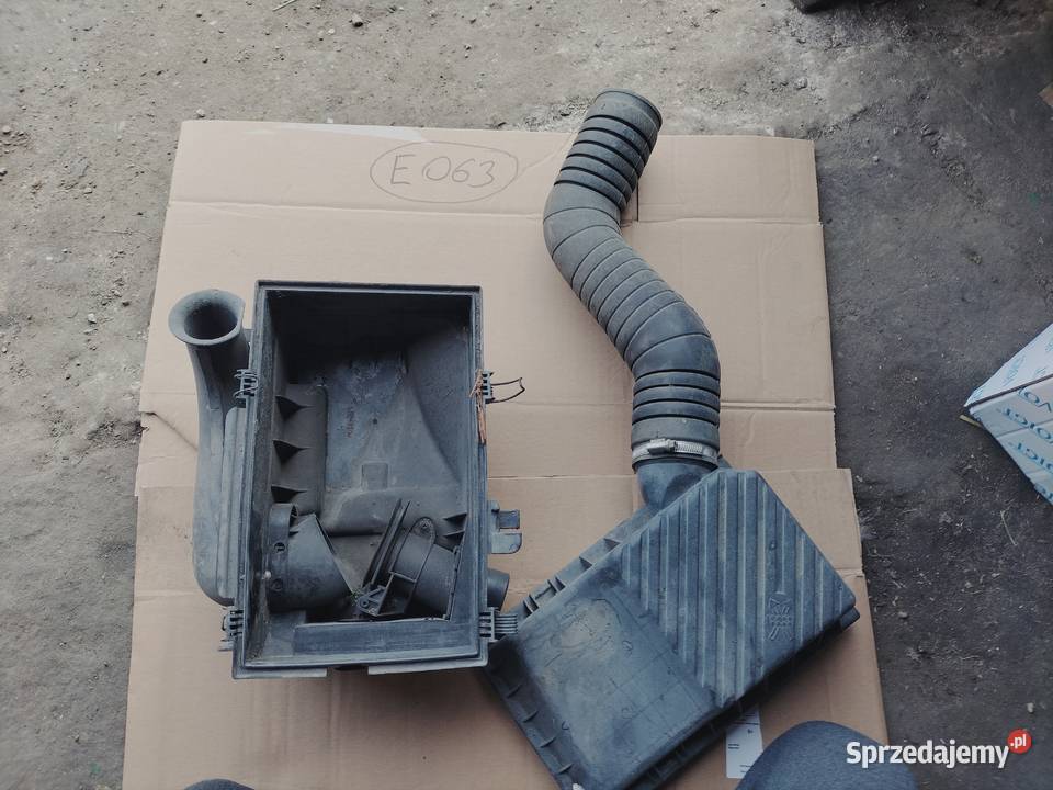OBUDOWA FILTRA POWIETRZA VW PASSAT B4 357129627B lubelskie Kamień-Kolonia
