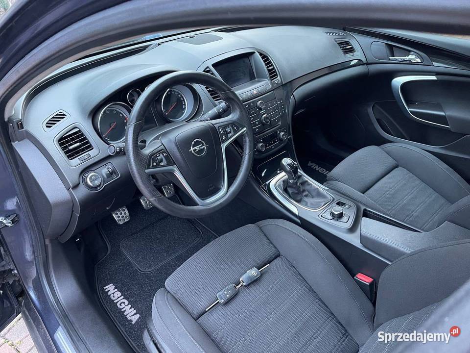 Opel Insignia 20 Turbo Benzyna 6 bieg Opony Rok produkcji 2008
