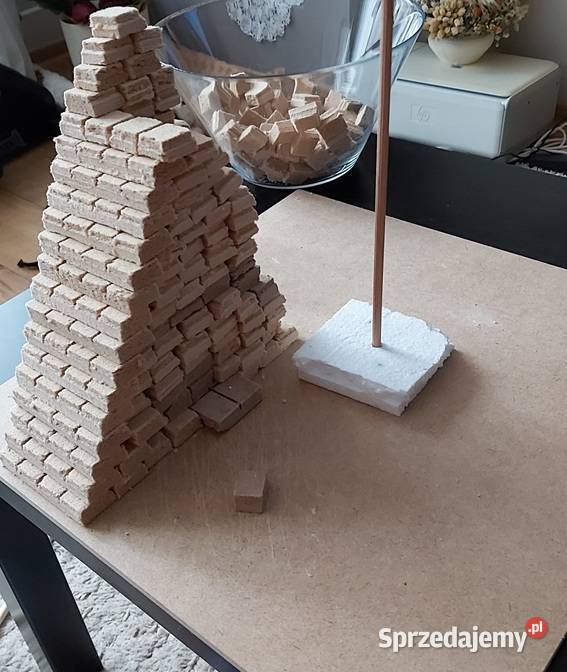 Piramidy 3D modele różne wymiary opcje HIT
