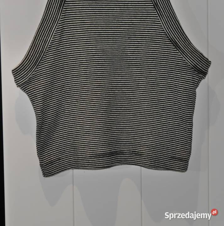 Pull Bear dopasowana krótka bluzeczka 36 Bluzki i koszule