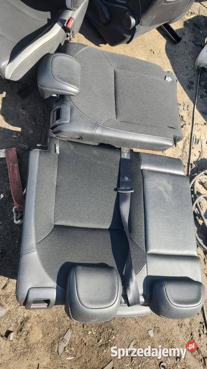 Fotele grzane kanapa boczki tapicerka komplet osobowe