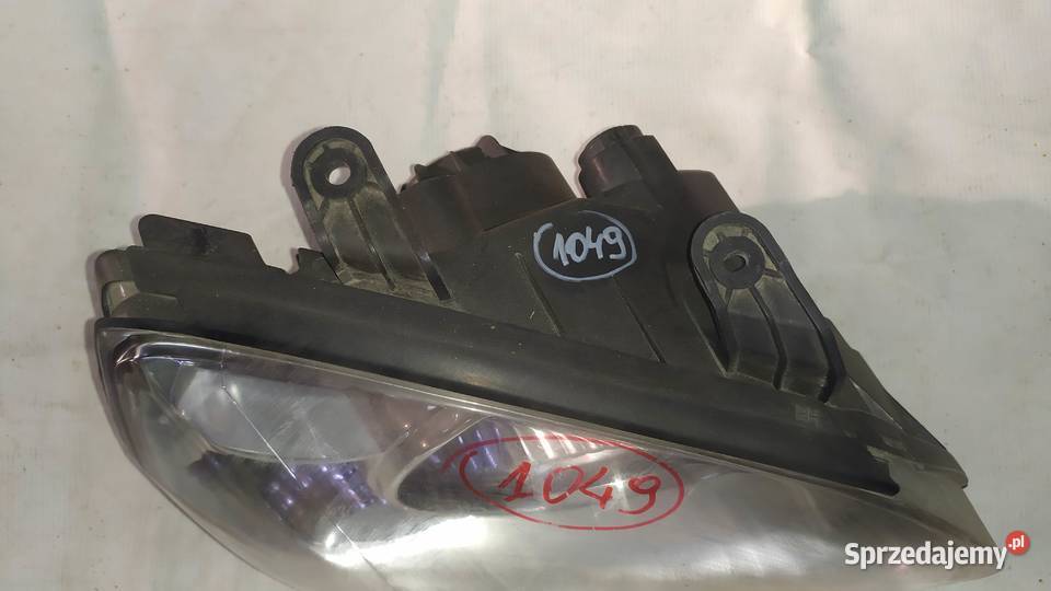 Kia carens 2002 2004 2006 II LAMPA PRAWA Części samochodowe Byków