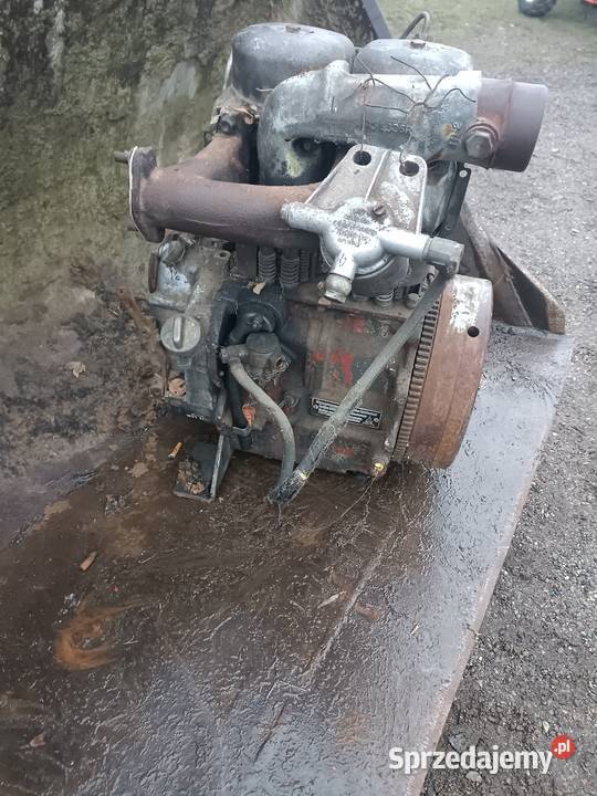 Silnik Deutz diesel 2 cylindry Silnik i osprzęt