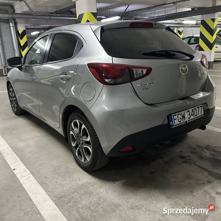 Mazda 2 2016r 15 90 stan serwisowana w ASO Gorzów Wielkopolski