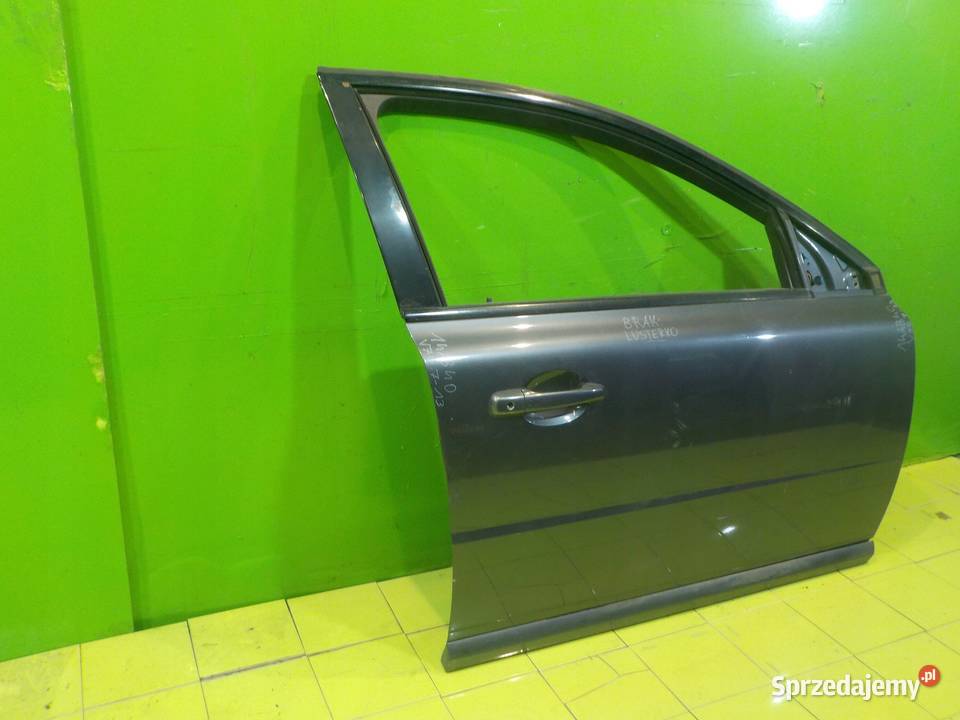 VOLVO V70 III 24 D5 08r KOMBI drzwi prawe przod Suków