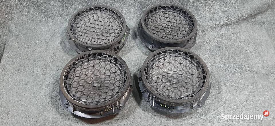 Głośnik przód prawylewy 2 Audi A3 8V 8V0035415