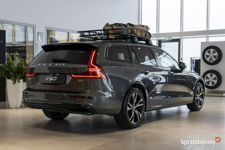 Volvo V60 Plus Dark B4 Mild hybrid Benzyna 197