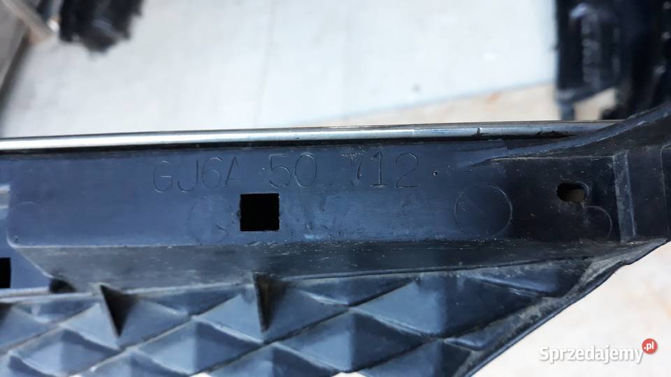 MAZDA 6 GG GJ 0205 GRILL ATRAPA ZDERZAKA PRZÓD Karoseria Zatom Stary