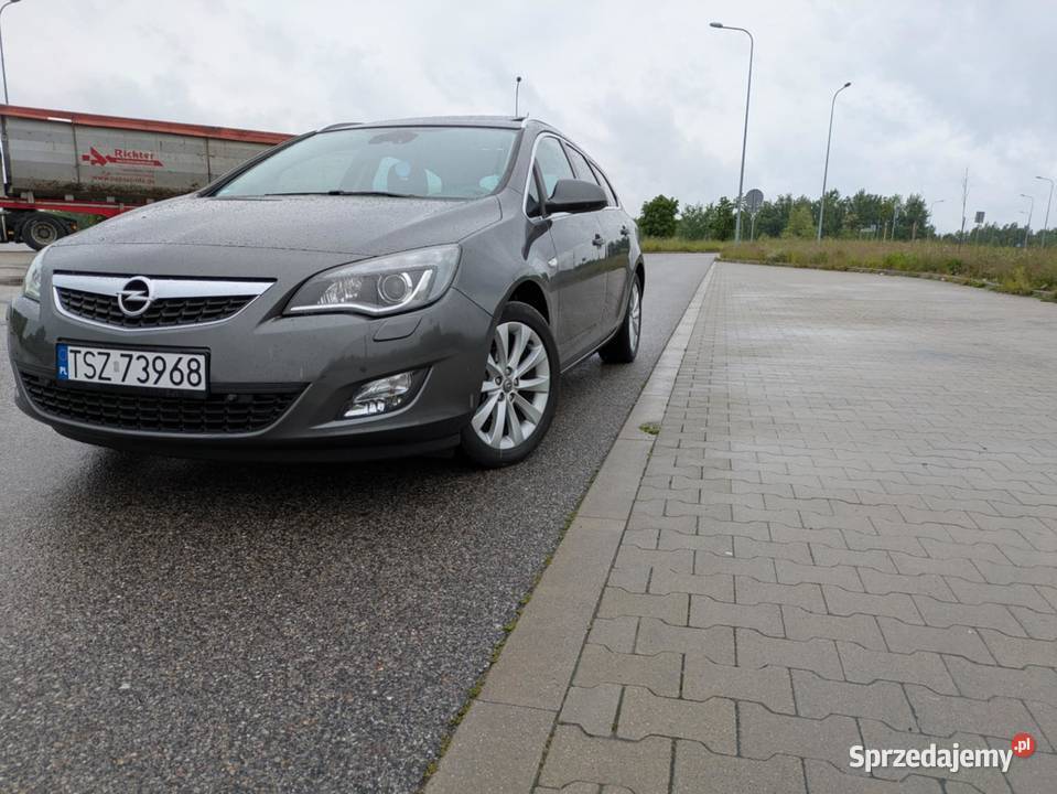 Opel Astra J 14 Turbo Sports Tourer full Staszów