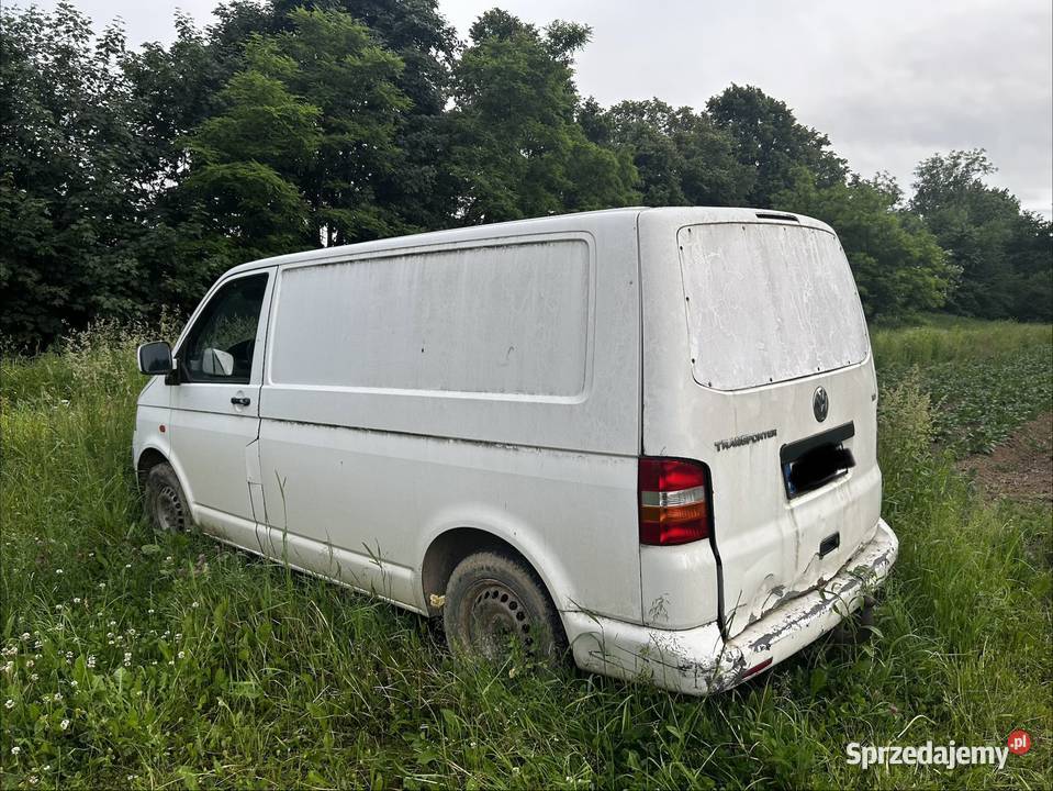 Sprzwdam VW T5 uszkodzony Wrocław