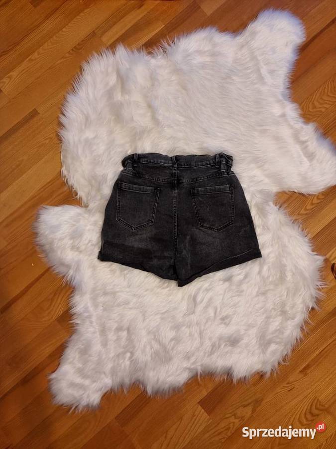 Czarne krótkie spodenki Chełm