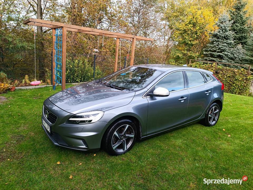 Volvo V40 lift D2 Drive-E R-Design Momentum Ledy