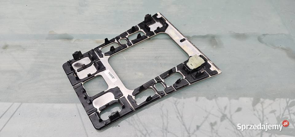 Ramka wybieraka mercedes w210 2106808639 Zbąszyń sprzedam