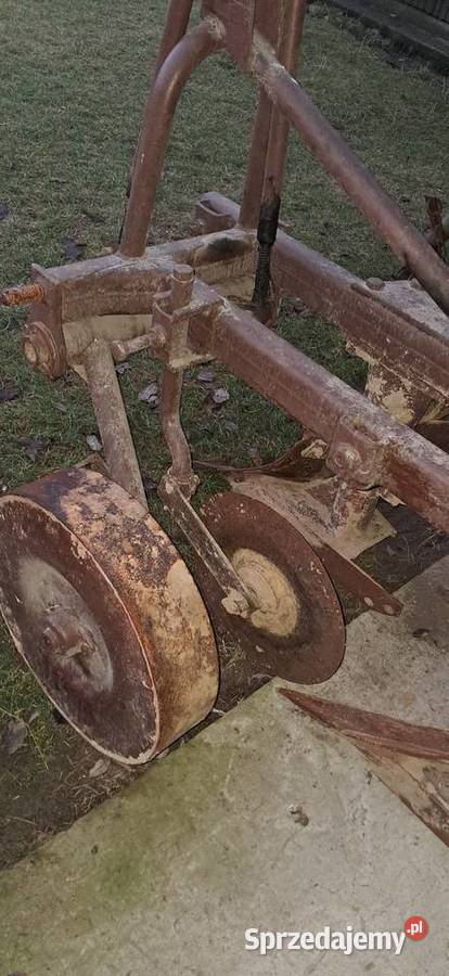 Używany pług dwuskibowy Maszyny uprawowe