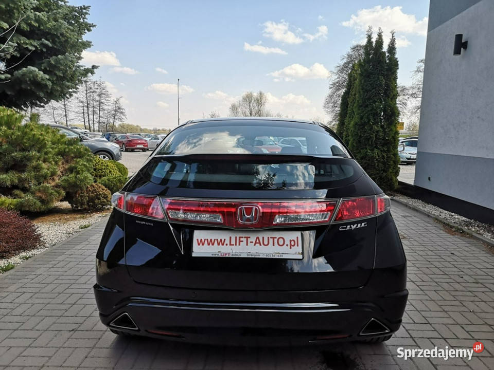 Honda Civic 18 IVTEC 140 Klimatronic Tempomat światła przeciwmgielne Strzegom sprzedam