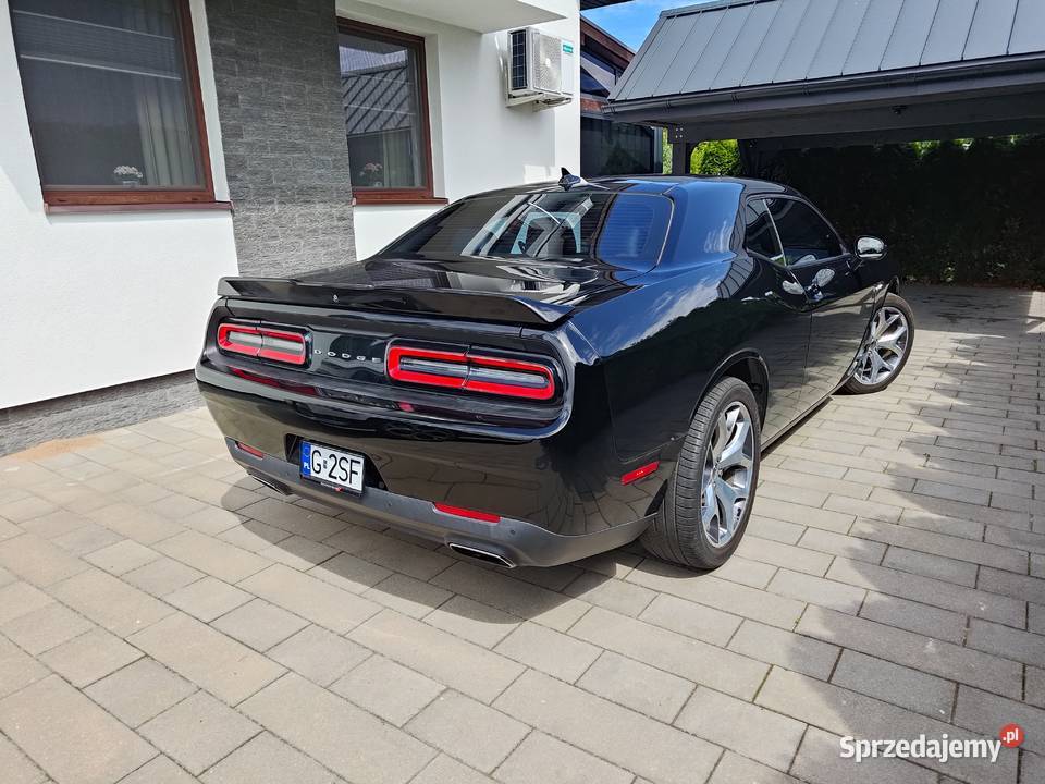 Dodge Challenger SXT Plus niski przebieg ładny automatyczna Lębork