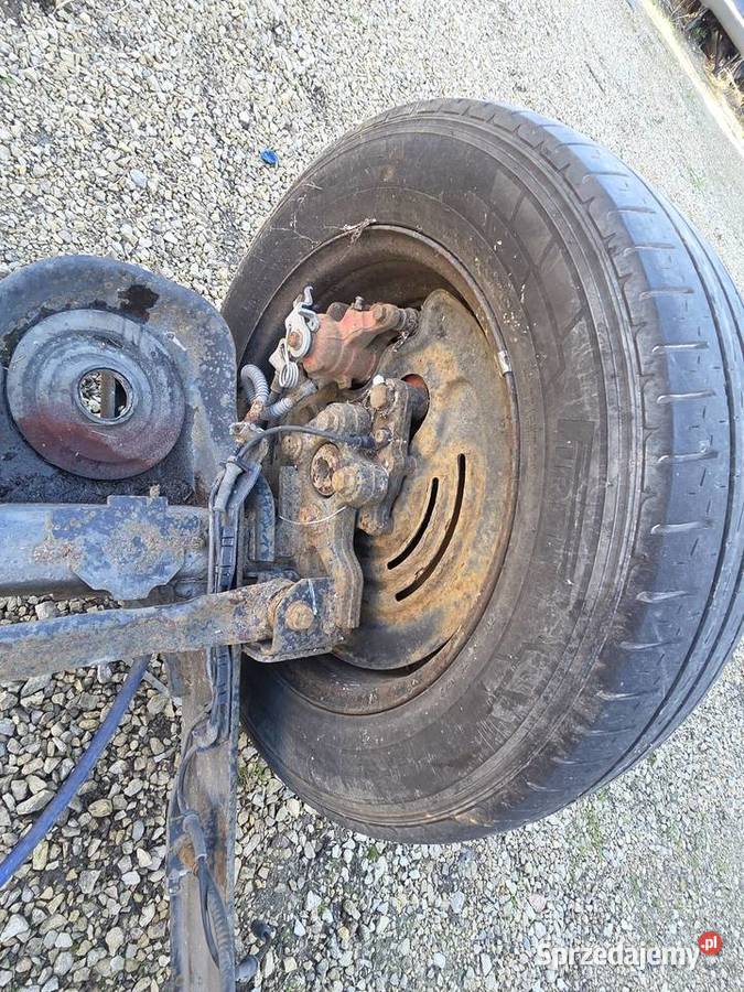 Oś belka tylna kompletna Renault Trafic 2004r Belki zawieszenia Częstochowa
