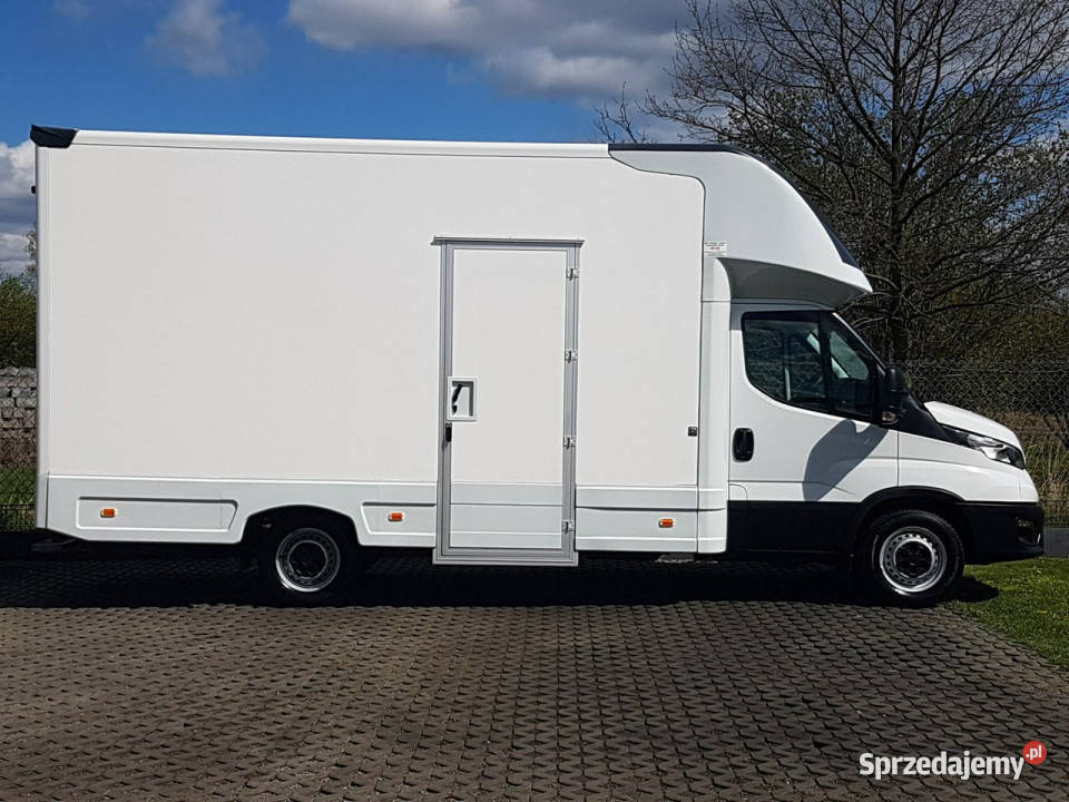 Iveco Daily KONTENER NISKOPODŁOGOWY 443x223x242 diesel Iveco Poręba