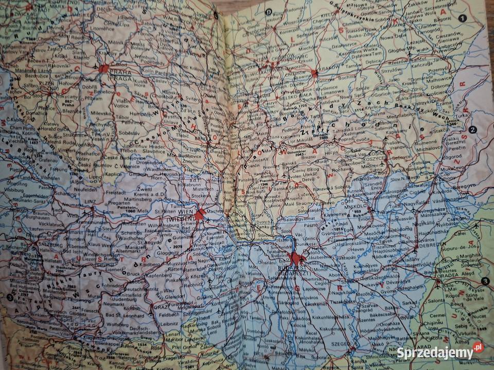 Kieszonkowy atlas świata PPWK Rok wydania 1971 Kraków