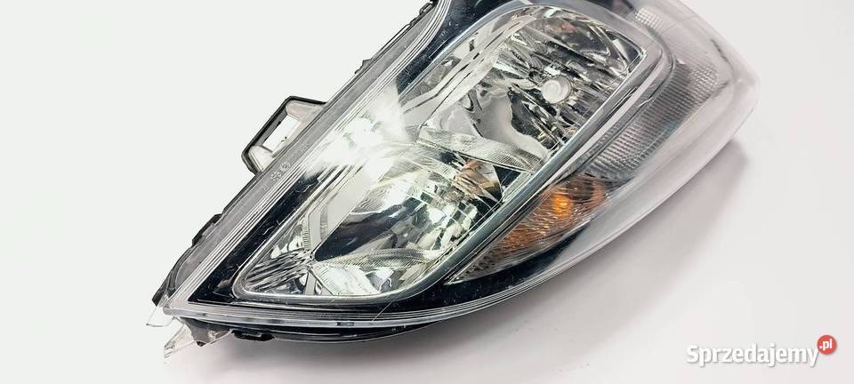 LAMPA PRAWA PRZÓD OPEL MERIVA B II Lipno