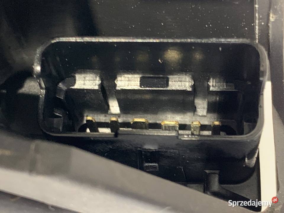 ZAMEK DRZWI LEWY TYŁ RENAULT SCENIC III Minivan sprzedam