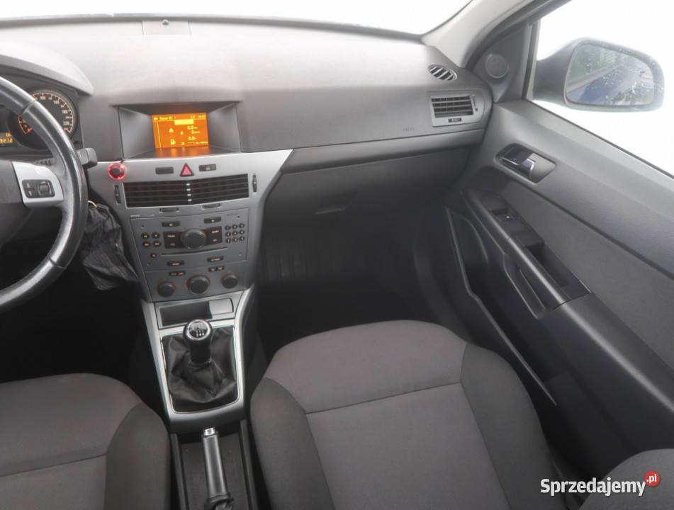 Opel Astra 17 CDTI Bielany Wrocławskie