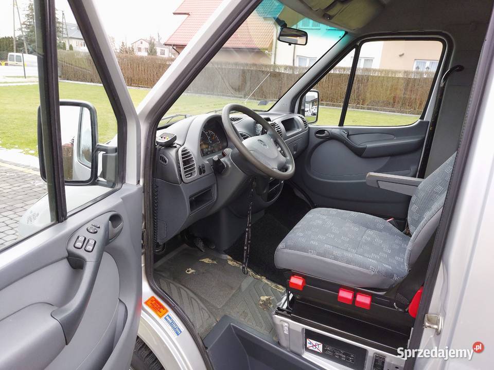Mercedes Sprinter 308 CDI BUS 9osobowy hak Dzierzążnia