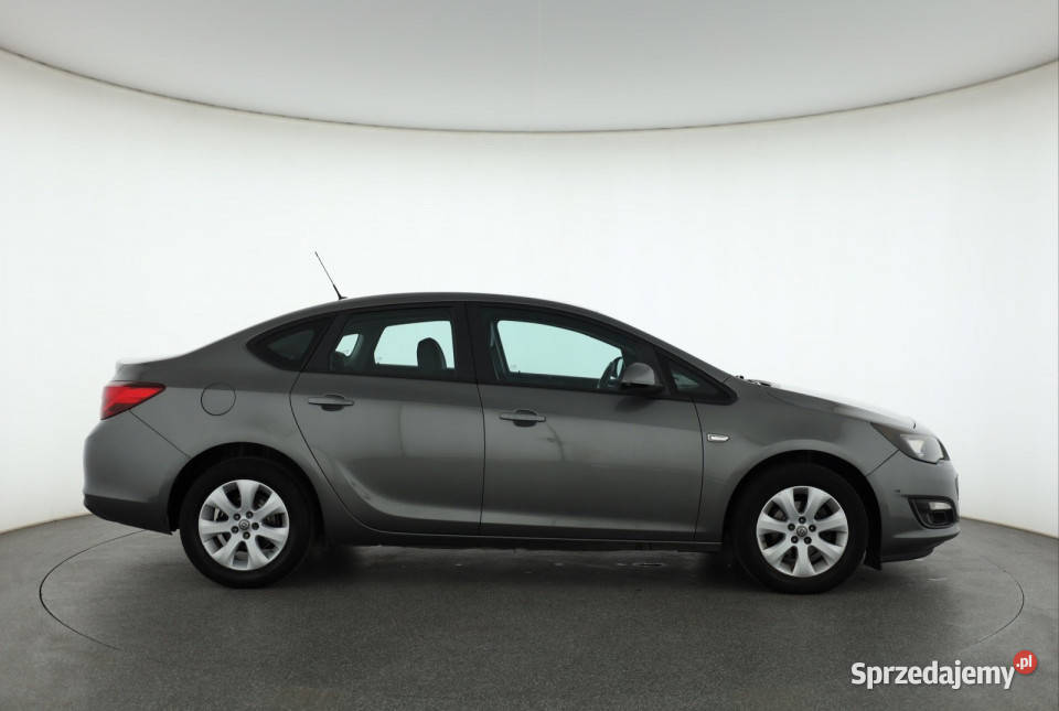 Opel Astra 14 T 183061km mazowieckie Piaseczno