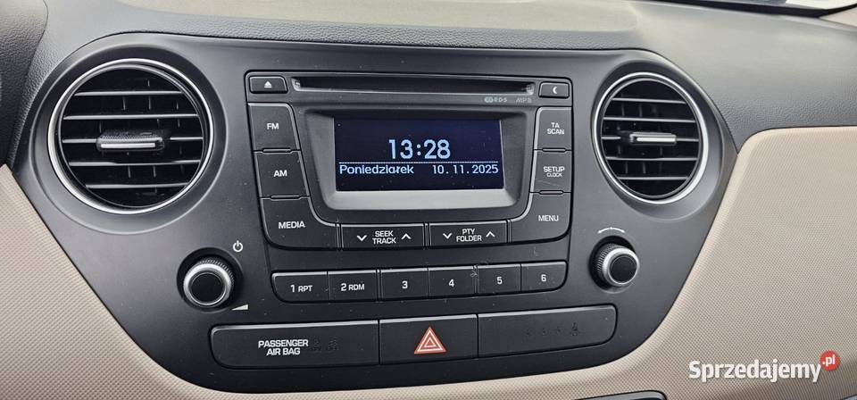 Hyundai I 10 2015 r niski przebieg i10 sprzedam