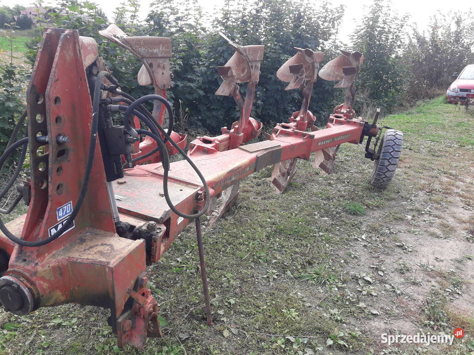Pług Massey Ferguson 470