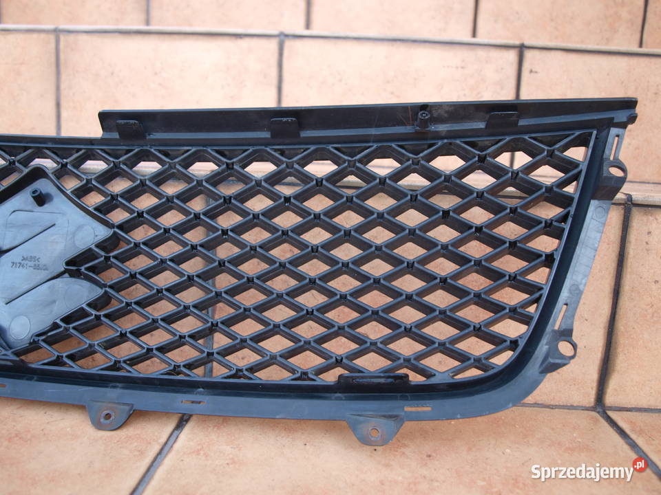 Suzuki Grand Vitara grill atrapa przód 2005 Karoseria wielkopolskie