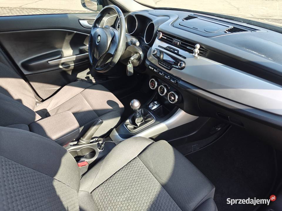 Alfa Romeo Gulietta 16 JTDM nieuszkodzony Trzebownisko