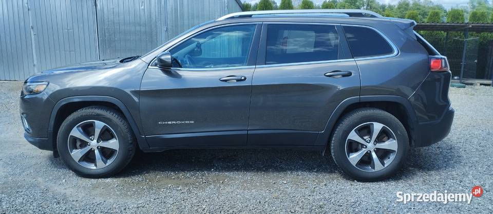 Jeep Cherokee Limited KL 4x432272 Bychawa sprzedam