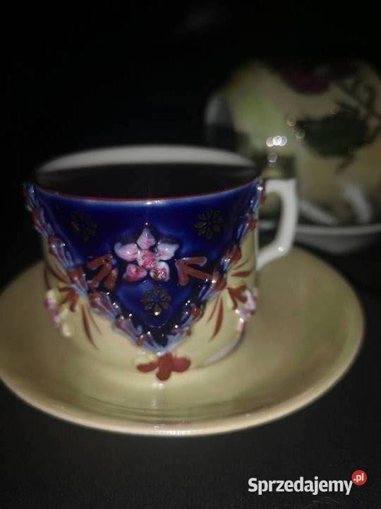 Filiżanka opalizowana z wypuklym dekorem Porcelana i szkło Gdańsk