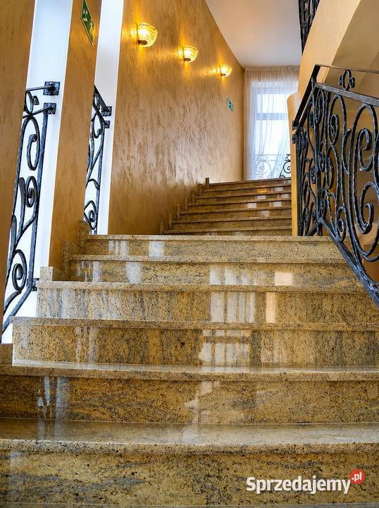 Sala weselna z bazą noclegową na sprzedaż o pow parter Karwacz